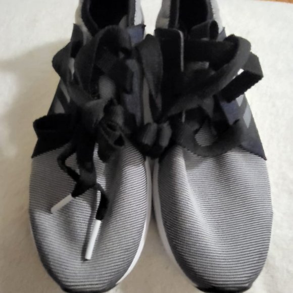 adidas Edge Lux Black, Grey, White - Picture 1 of 3
